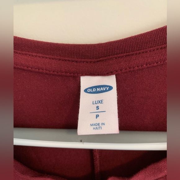 ✨3 for $15✨ Old Navy tank - Picture 3 of 3